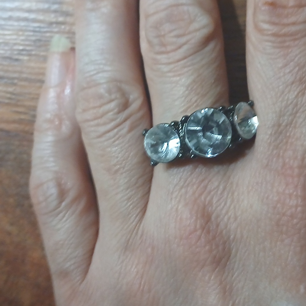 Ring‎ - Picture 4 of 4